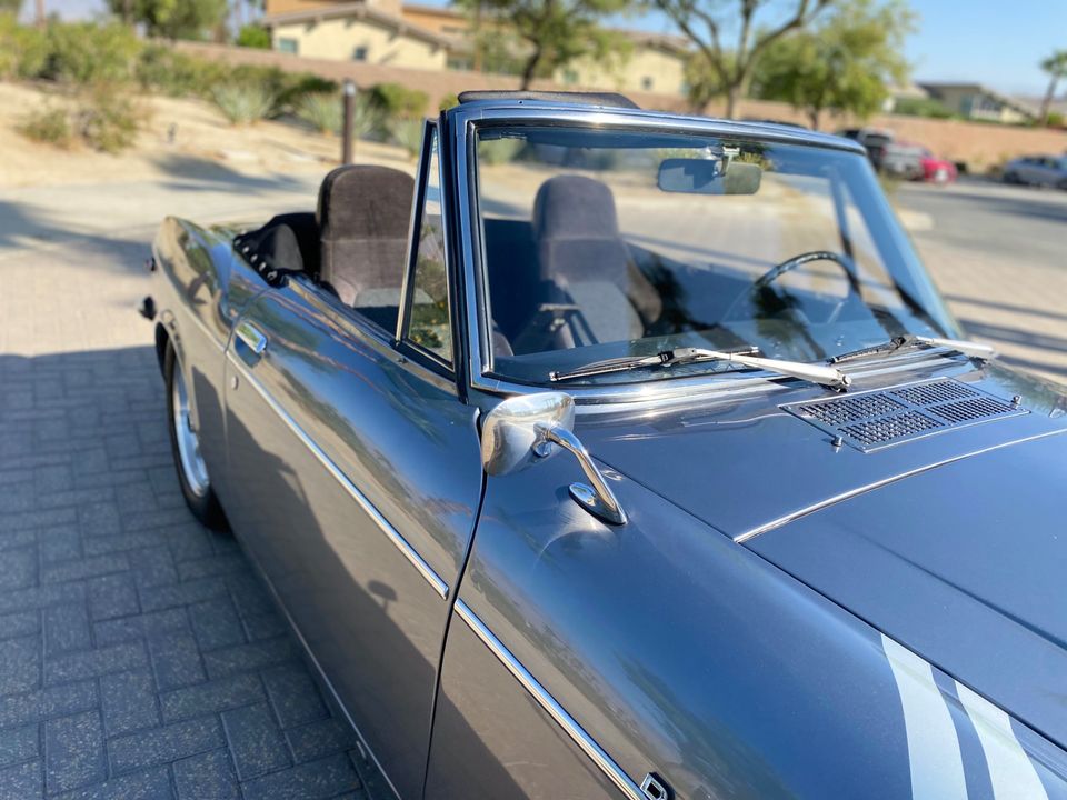 1969 Datsun 2000
