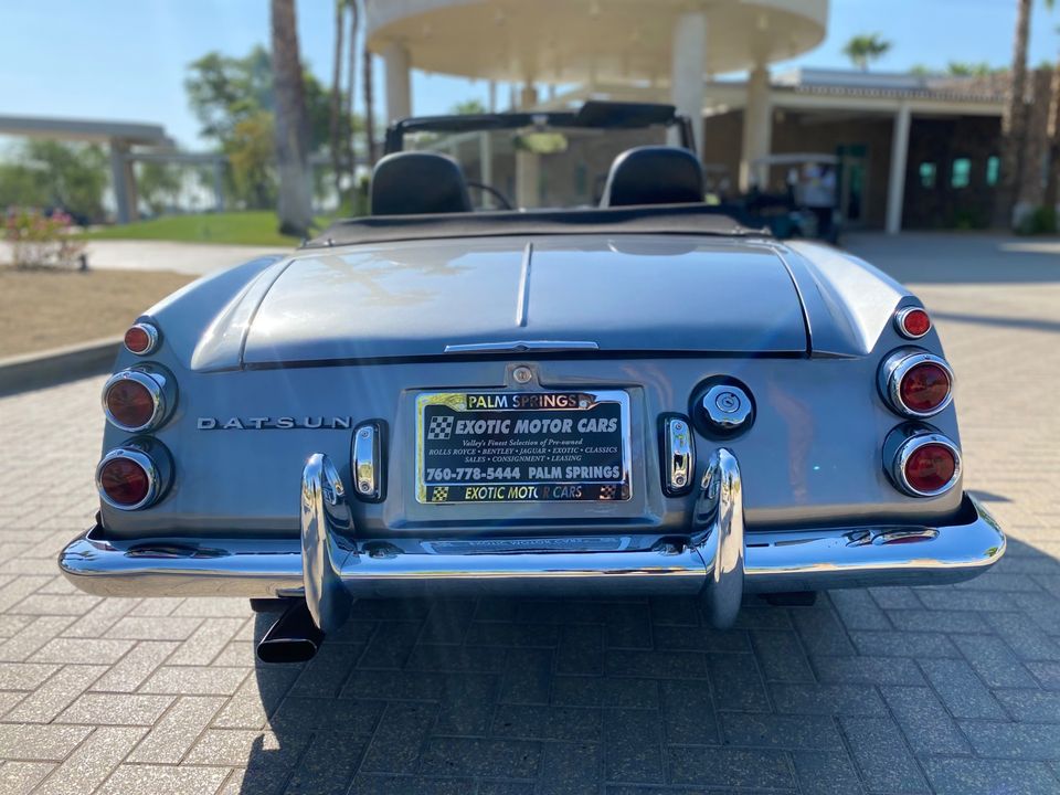 1969 Datsun 2000