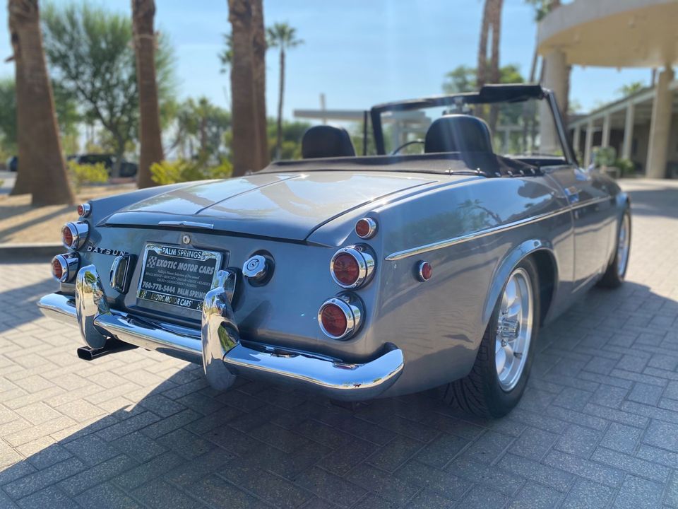 1969 Datsun 2000