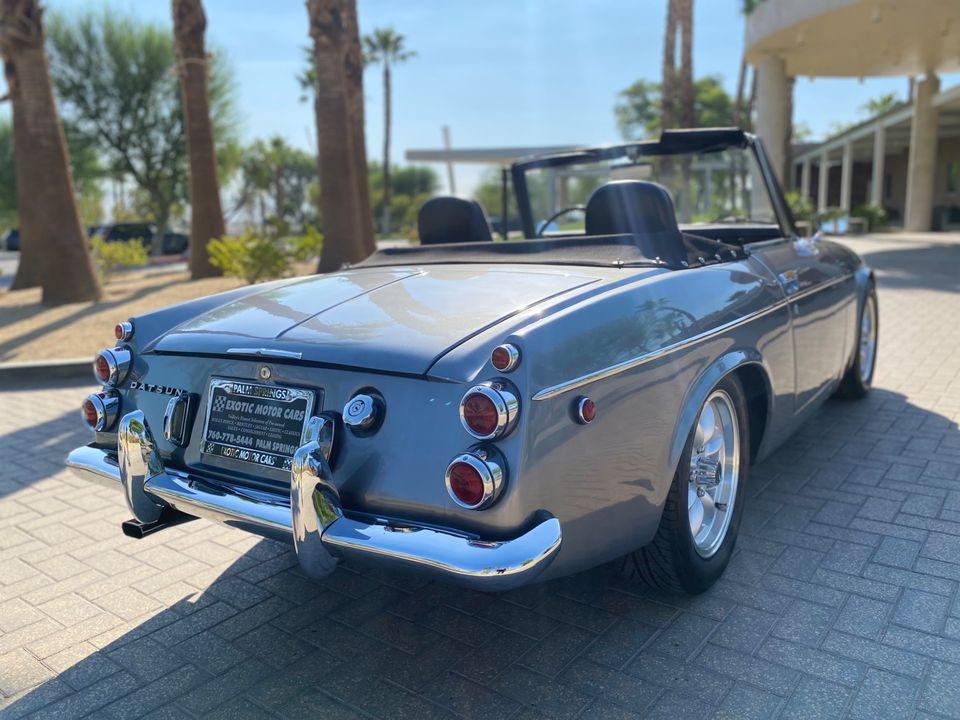 1969 Datsun 2000