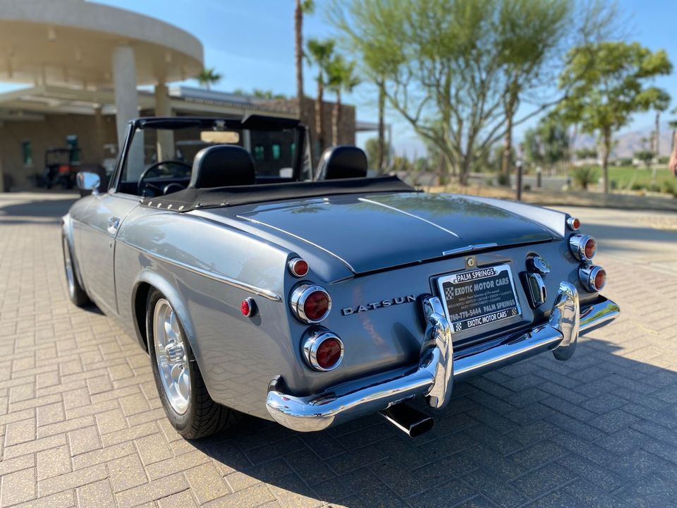 1969 Datsun 2000