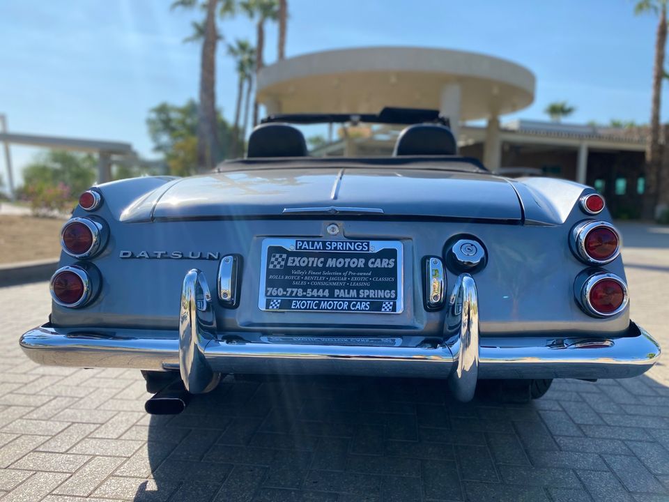 1969 Datsun 2000