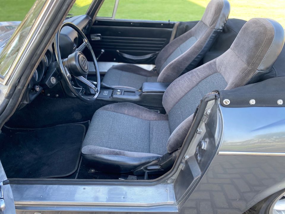 1969 Datsun 2000