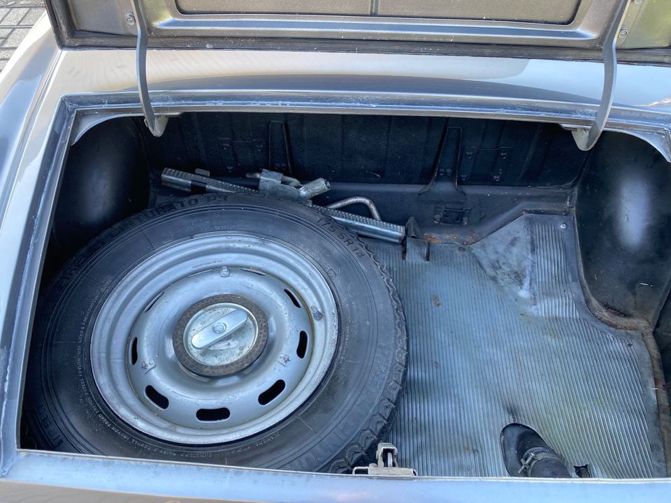 1969 Datsun 2000