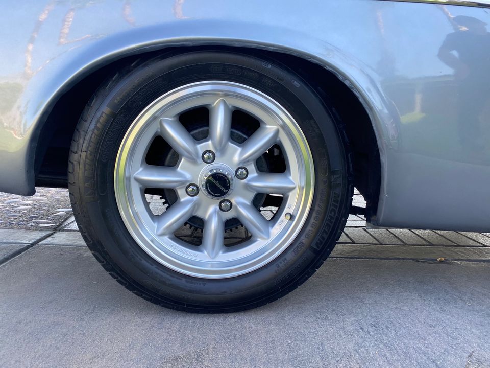 1969 Datsun 2000
