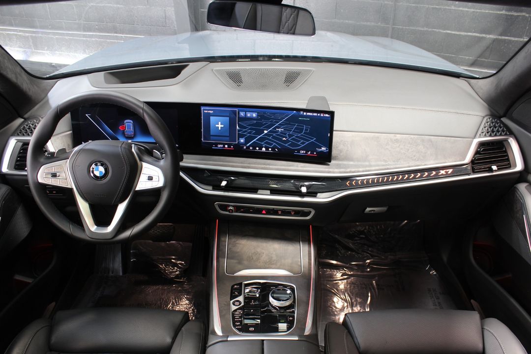 2024 BMW X7