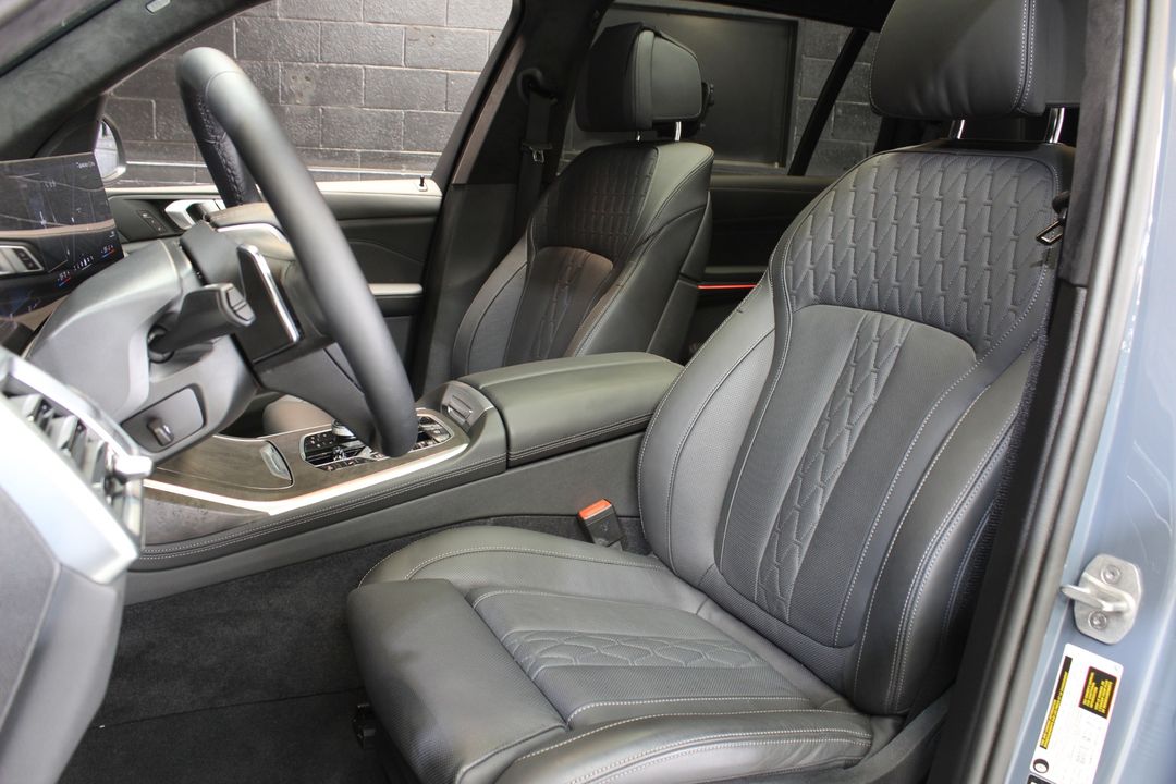 2024 BMW X7