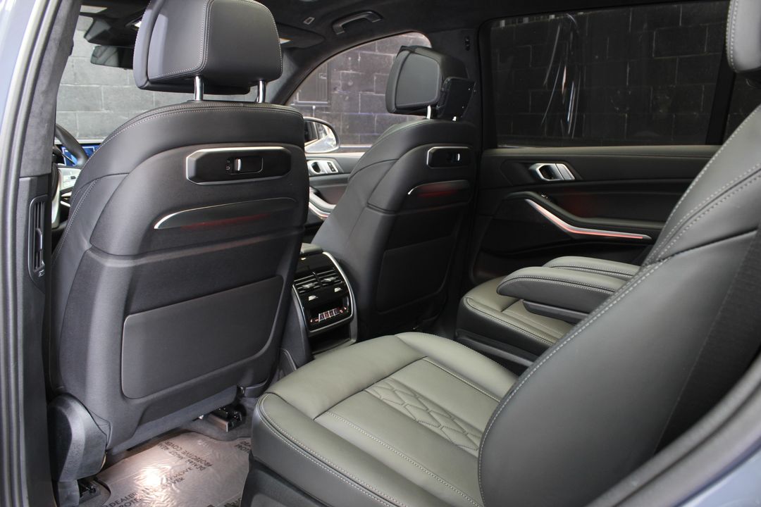 2024 BMW X7