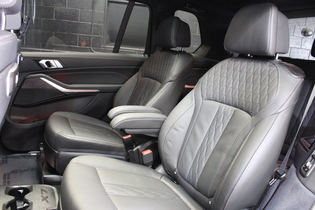2024 BMW X7