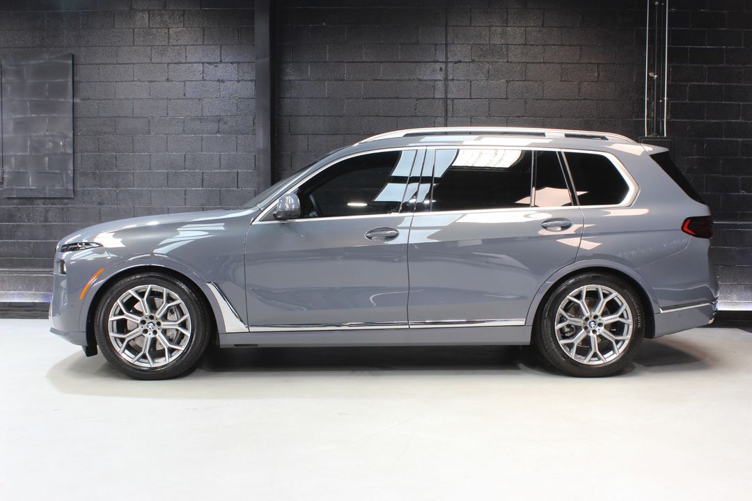 2024 BMW X7