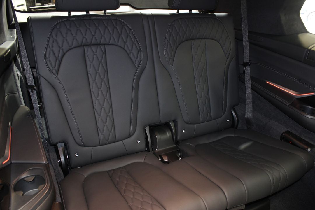 2024 BMW X7