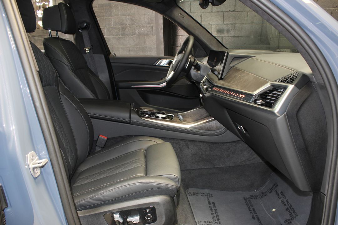 2024 BMW X7