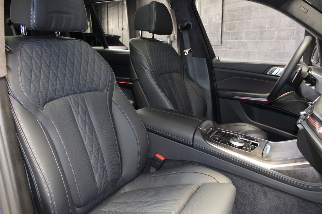 2024 BMW X7