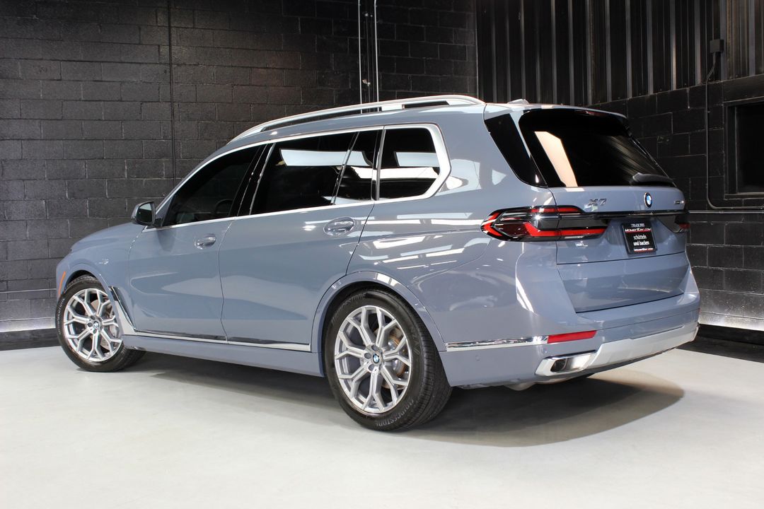 2024 BMW X7