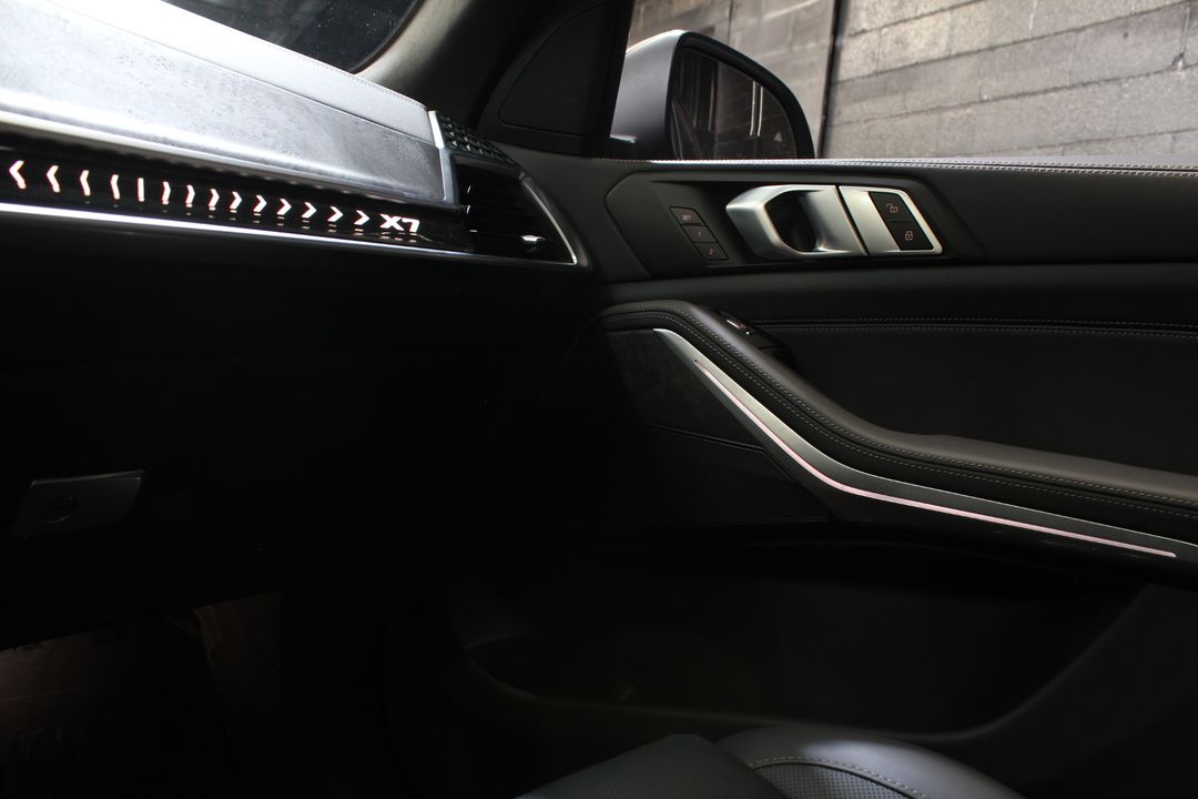 2024 BMW X7