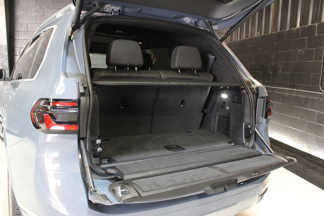 2024 BMW X7
