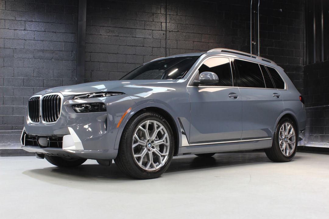 2024 BMW X7
