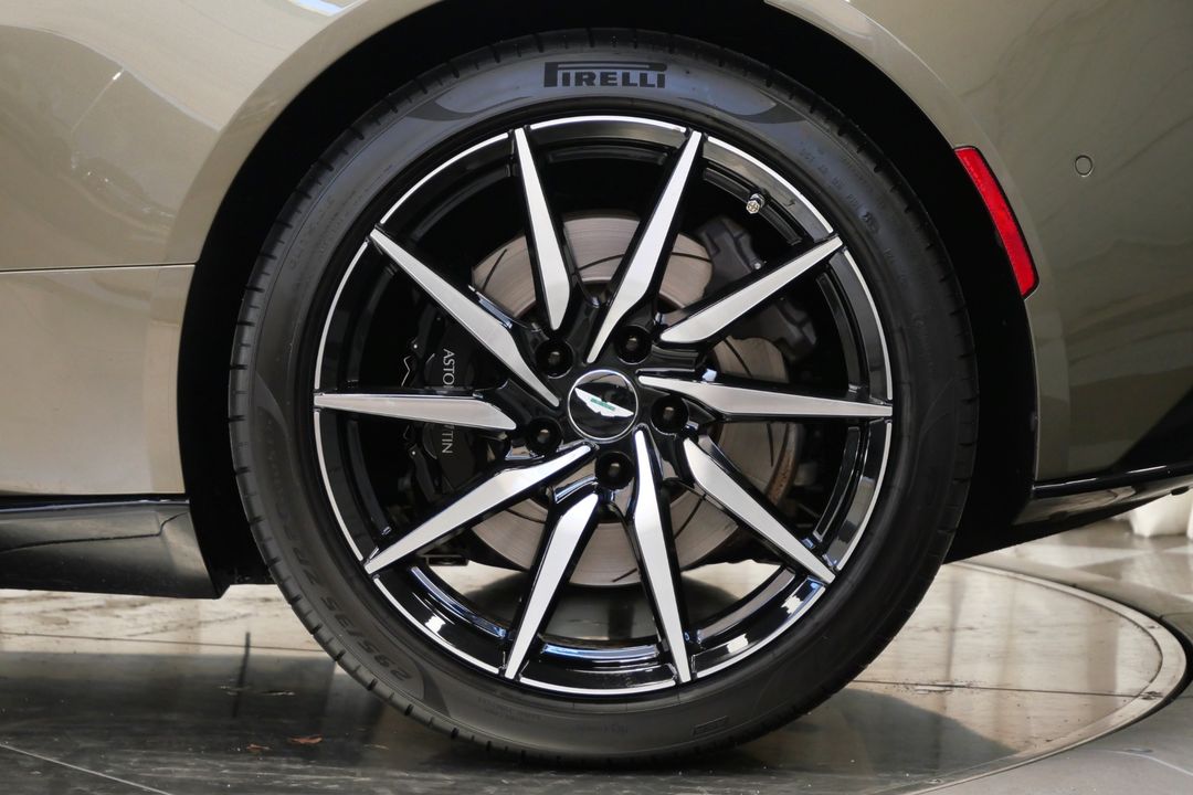 2018 Aston Martin DB11