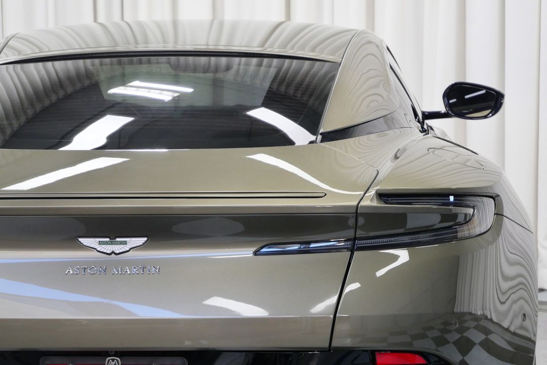 2018 Aston Martin DB11
