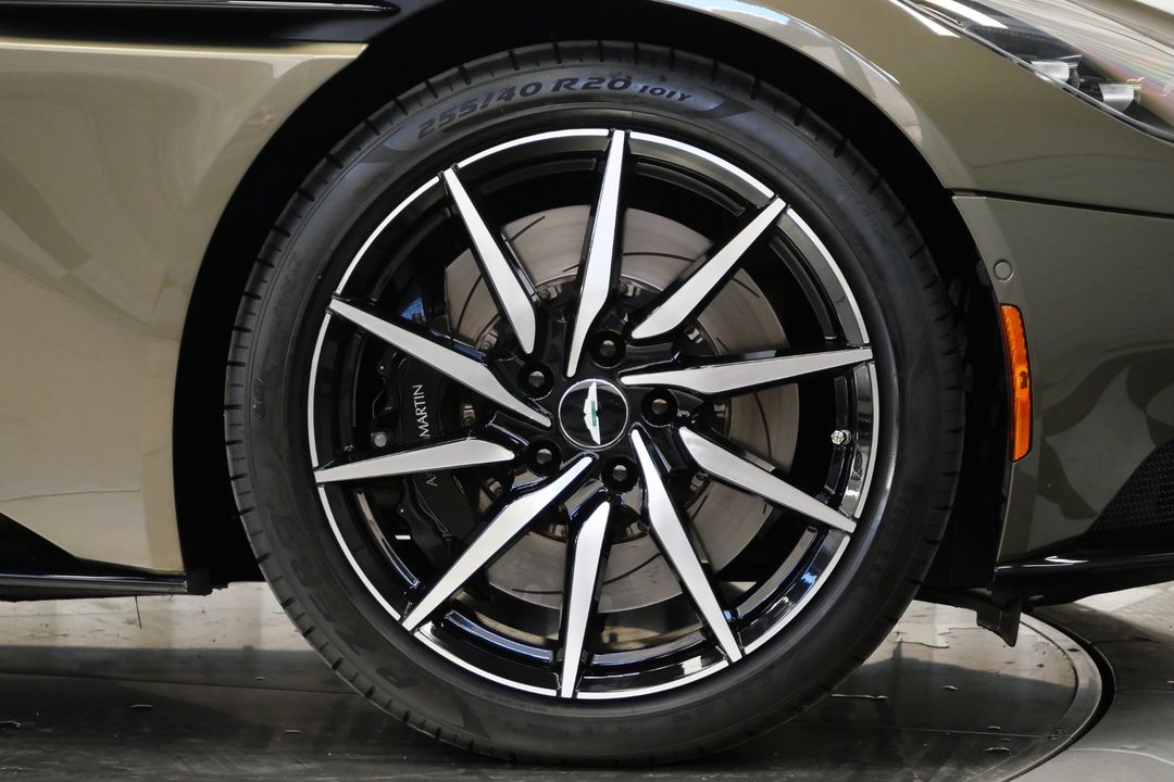 2018 Aston Martin DB11