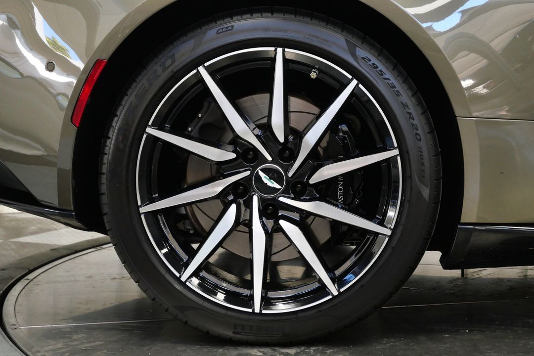 2018 Aston Martin DB11