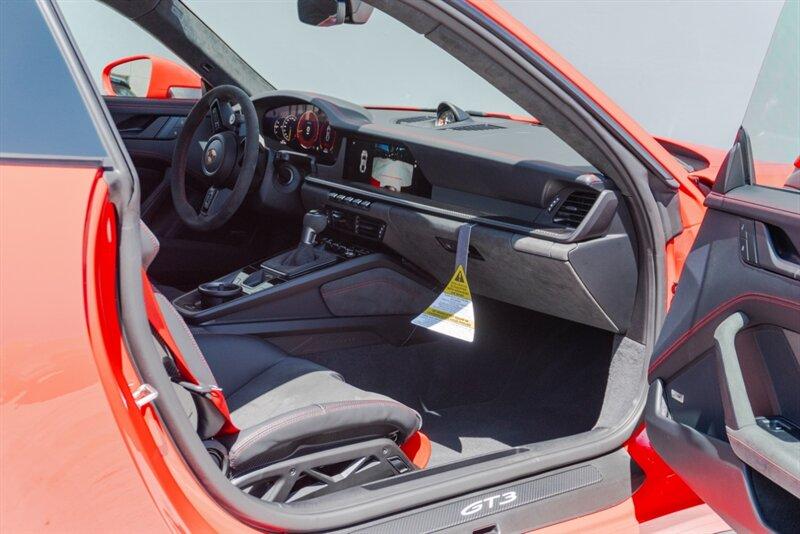 2025 Porsche 911