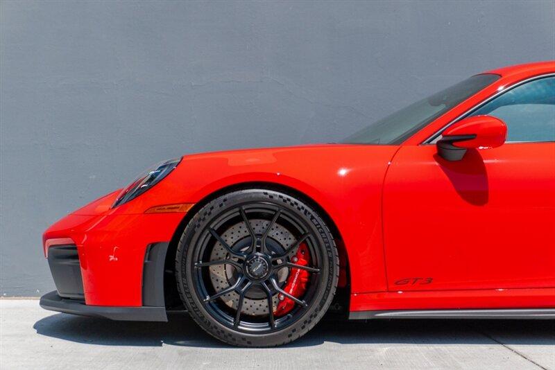 2025 Porsche 911