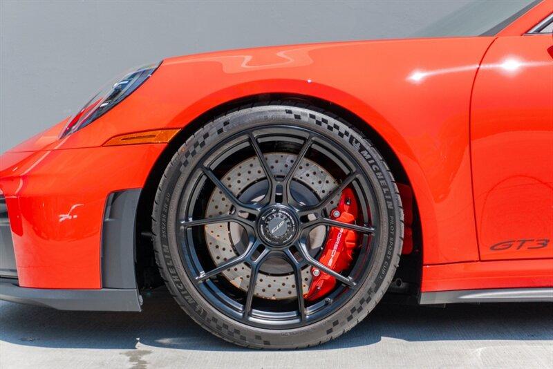 2025 Porsche 911