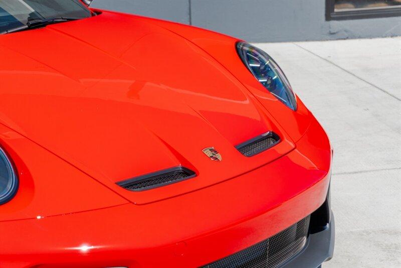 2025 Porsche 911
