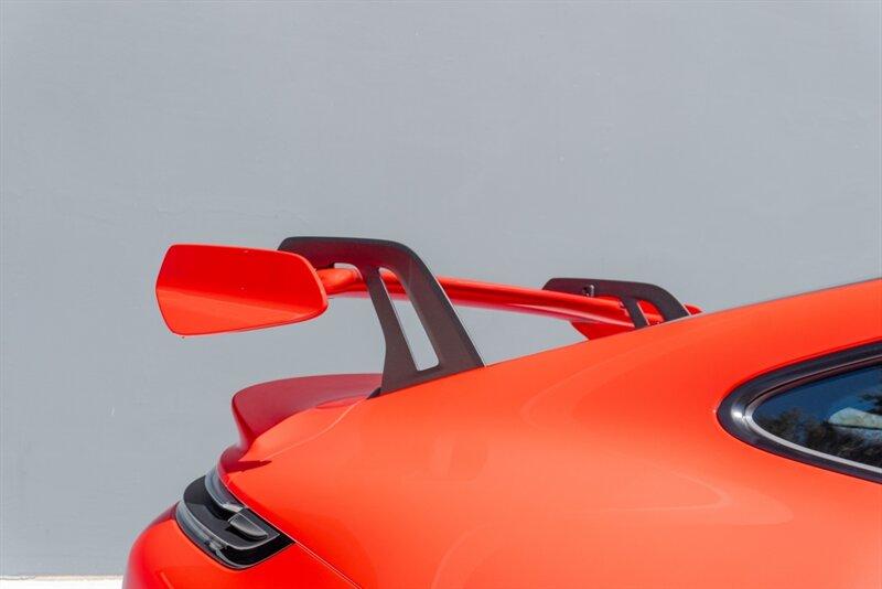 2025 Porsche 911