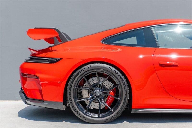 2025 Porsche 911