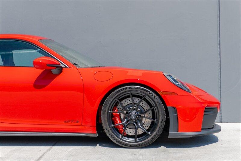 2025 Porsche 911