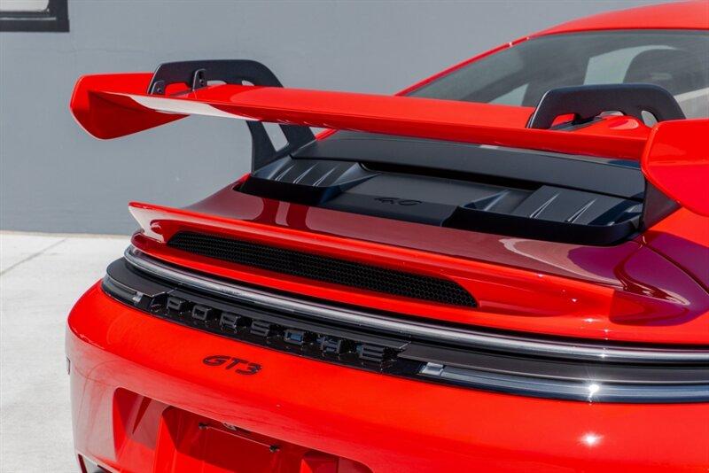 2025 Porsche 911