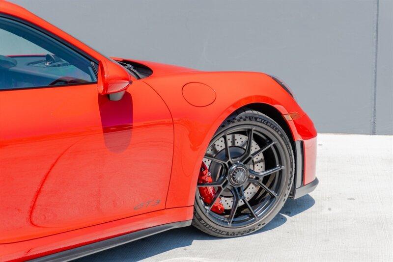 2025 Porsche 911