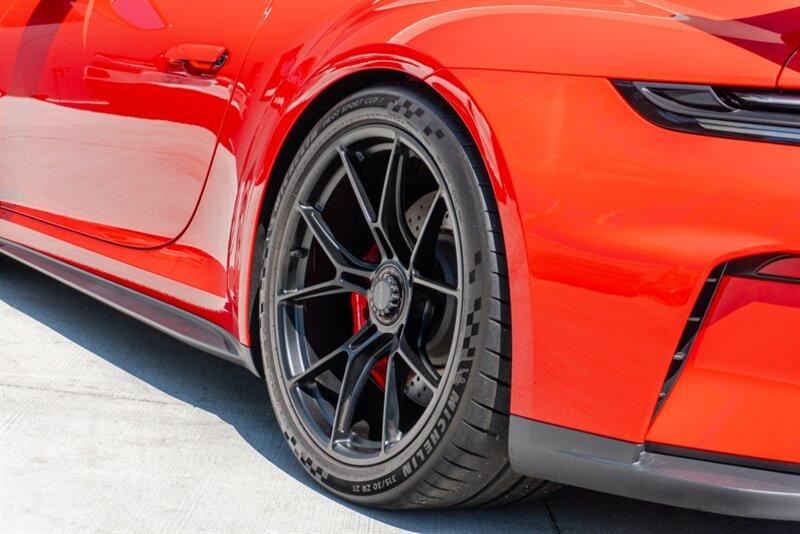 2025 Porsche 911