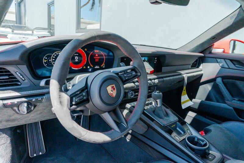 2025 Porsche 911