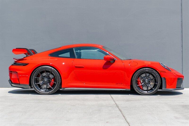 2025 Porsche 911