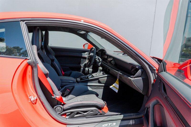 2025 Porsche 911