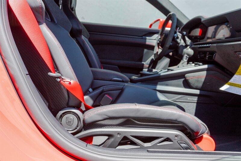 2025 Porsche 911