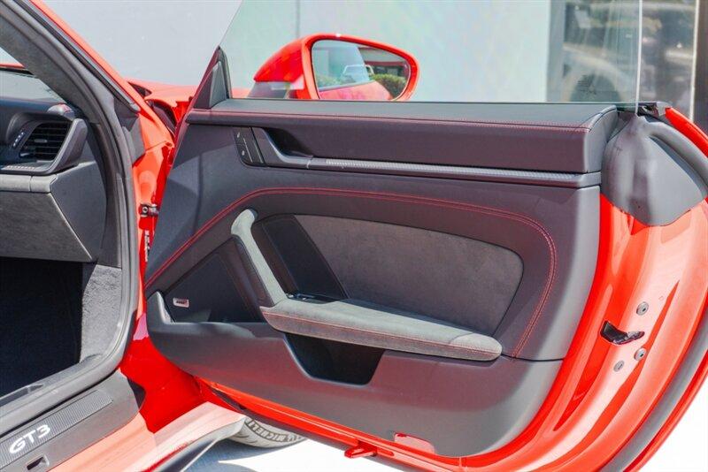 2025 Porsche 911