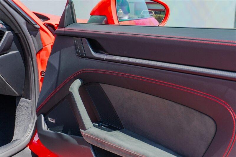 2025 Porsche 911
