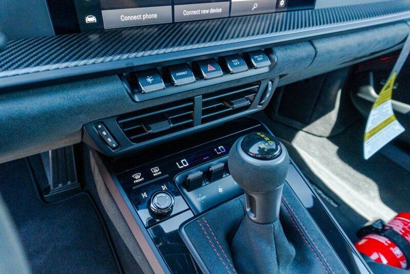 2025 Porsche 911