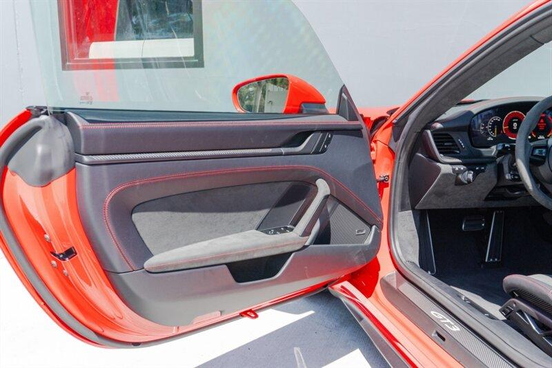 2025 Porsche 911