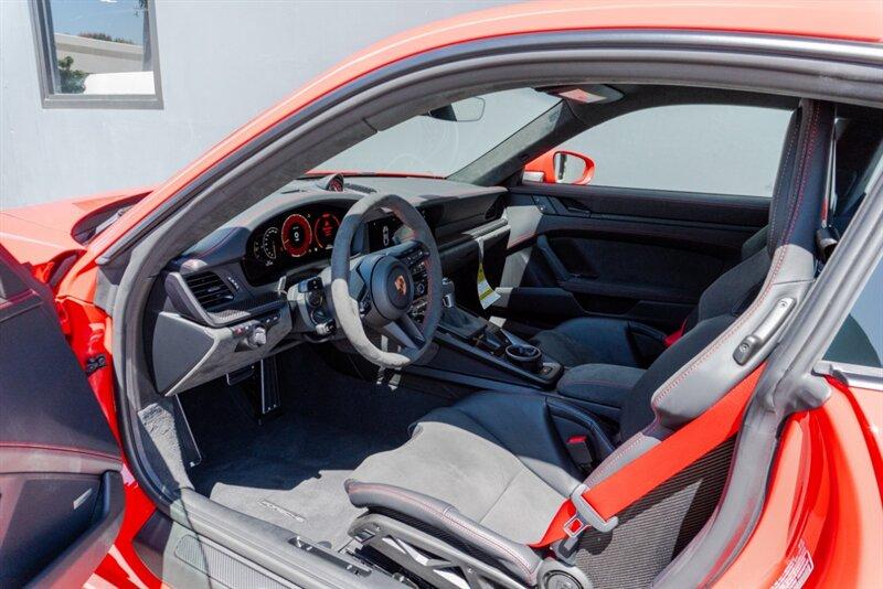 2025 Porsche 911