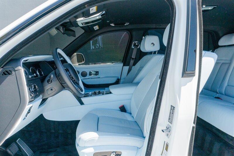 2024 Rolls-Royce Black Badge Cullinan