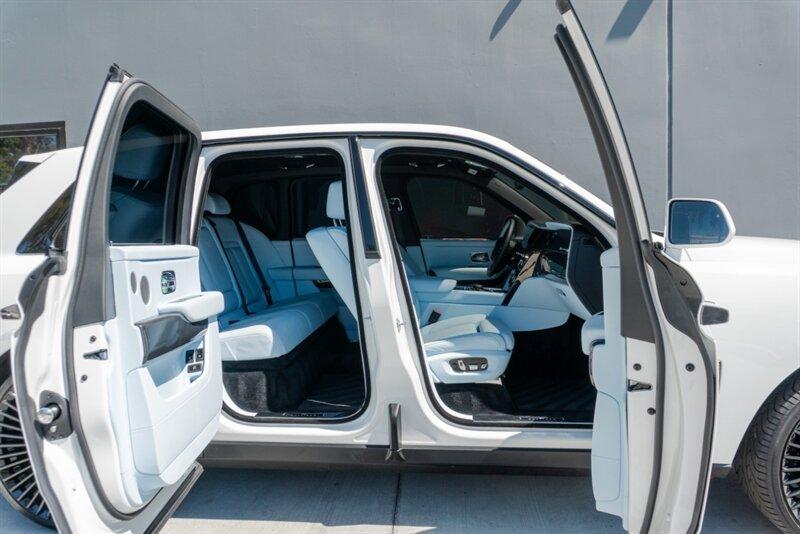 2024 Rolls-Royce Black Badge Cullinan