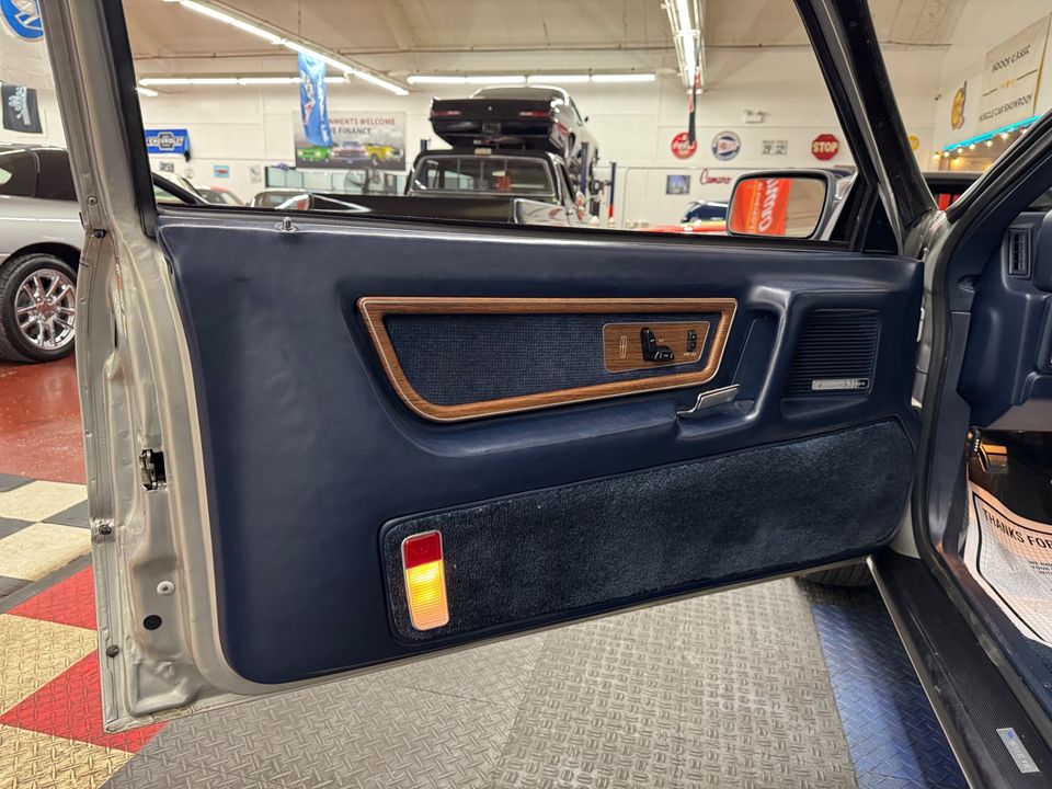 1987 Lincoln Mark VII
