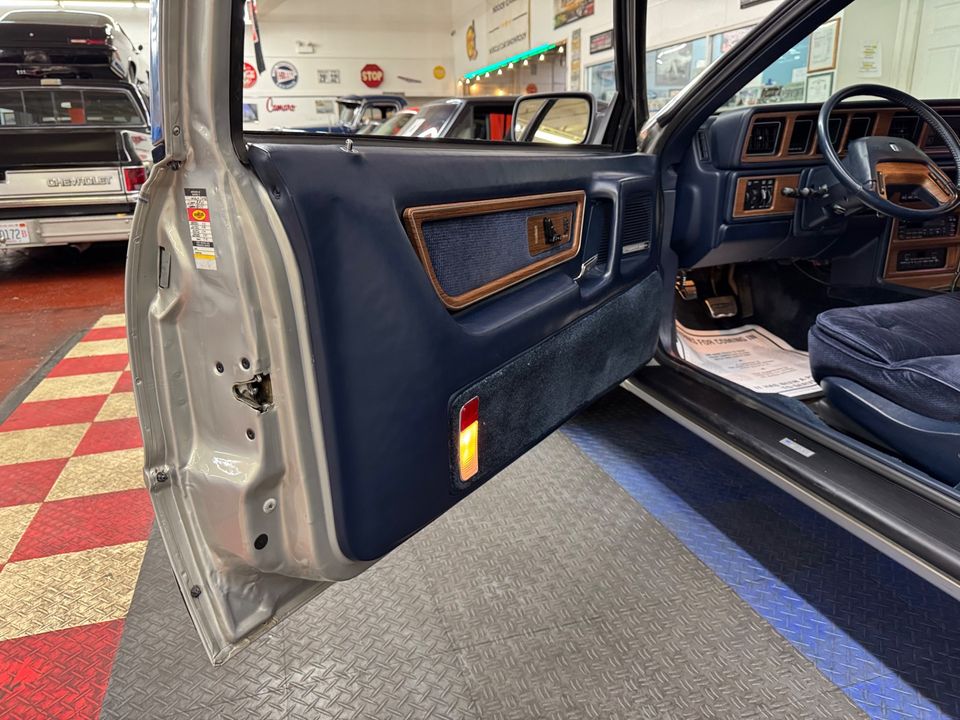 1987 Lincoln Mark VII