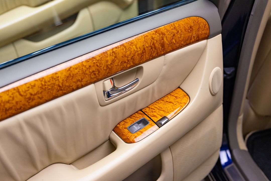 2005 Lexus LS 430