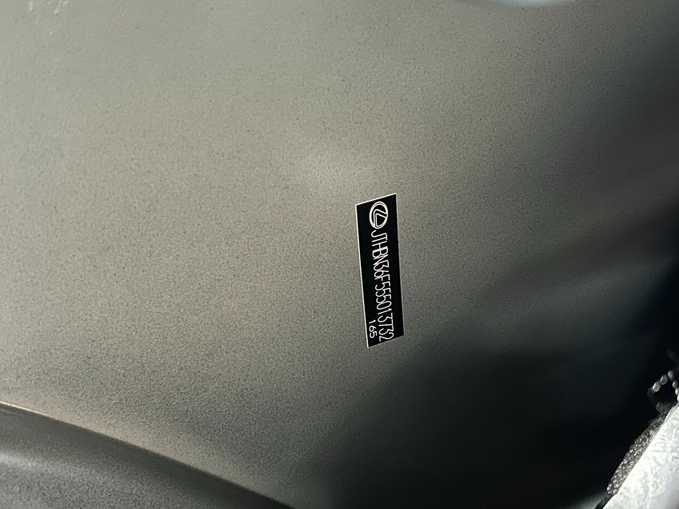 2005 Lexus LS 430